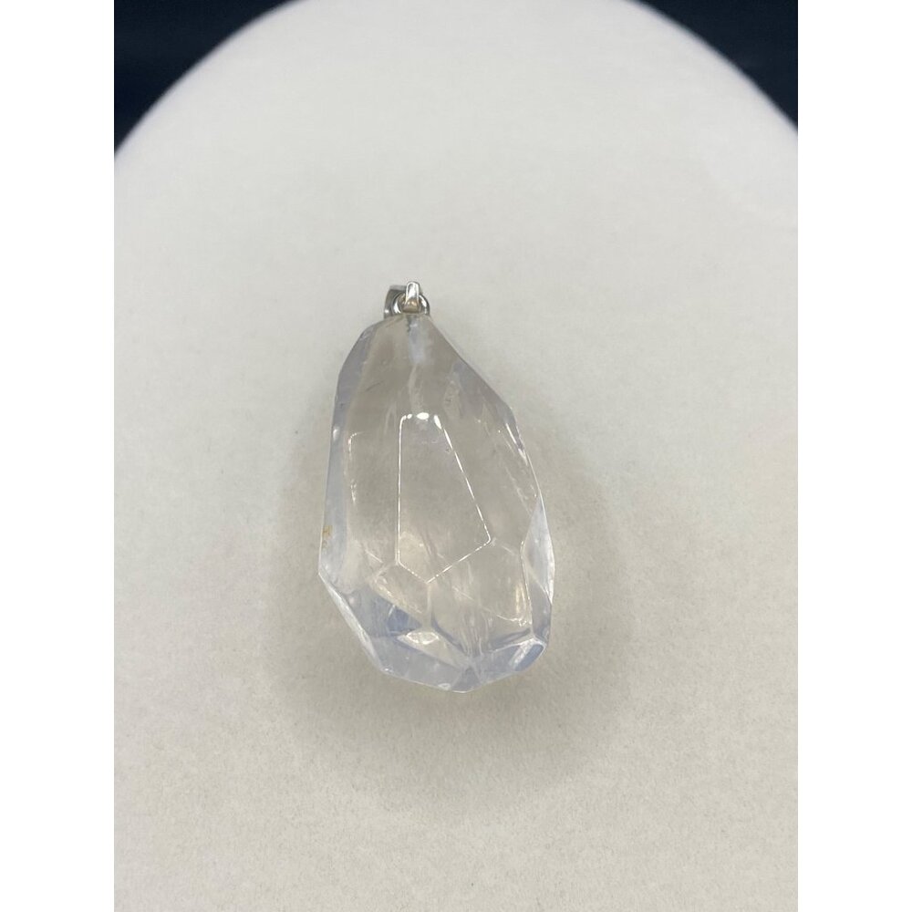 Jumbo crystal pendant